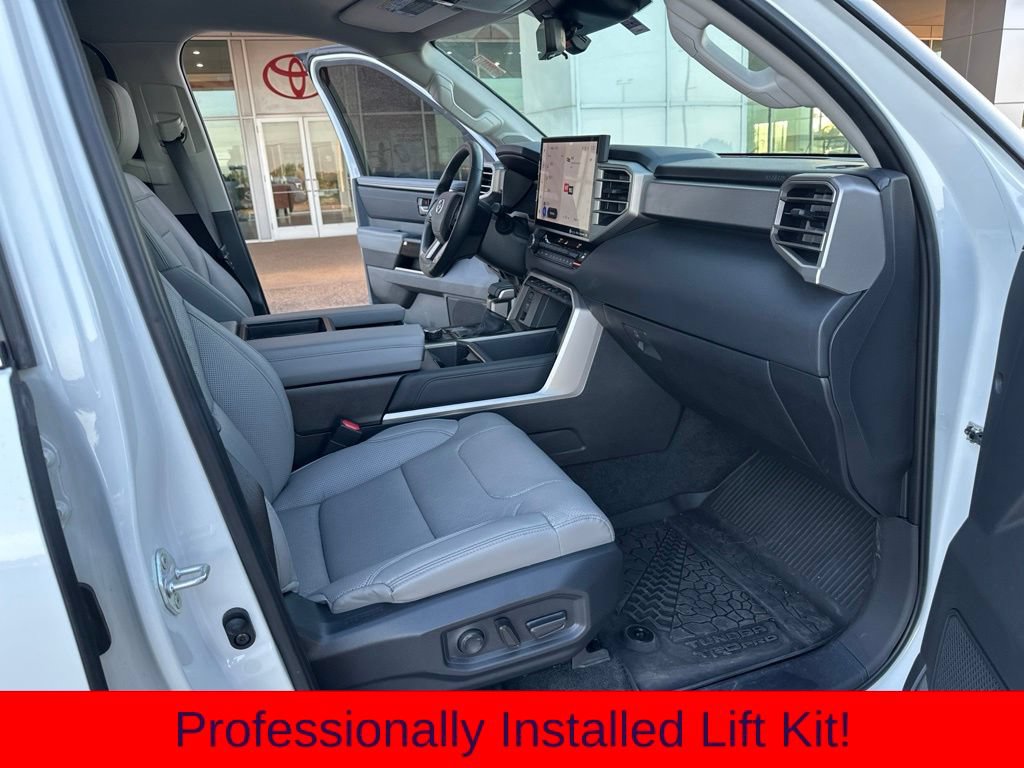 Used 2024 Toyota Tundra Limited AWD/4WD image 19