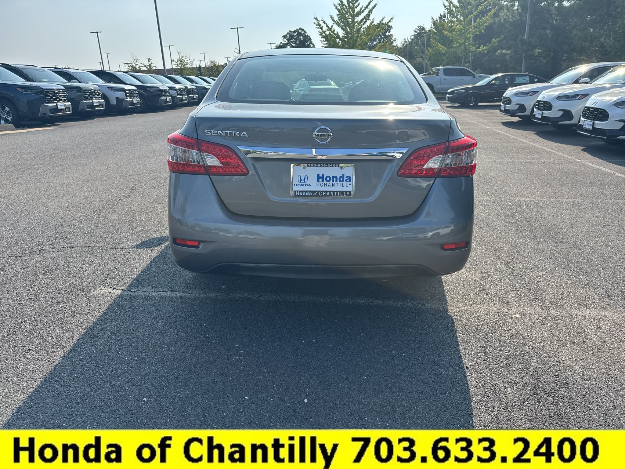Used 2015 Nissan Sentra S FWD image 5
