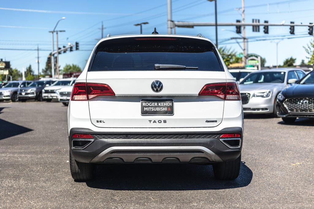 Used 2022 Volkswagen Taos SEL w/ Panoramic Sunroof Package AWD/4WD image 8