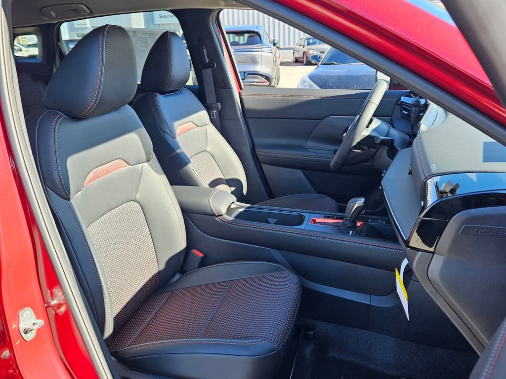 New 2026 Nissan Kicks SR w/ Cold Weather Package image 15