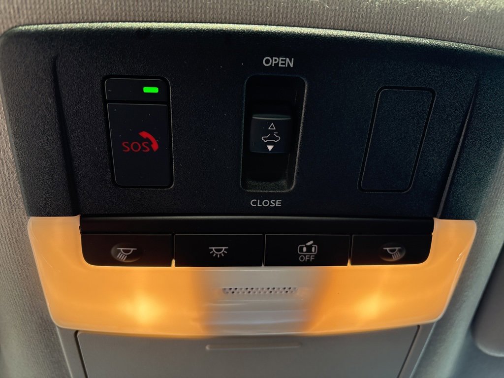 Used 2021 Nissan Sentra SR w/ SR Premium Package image 31