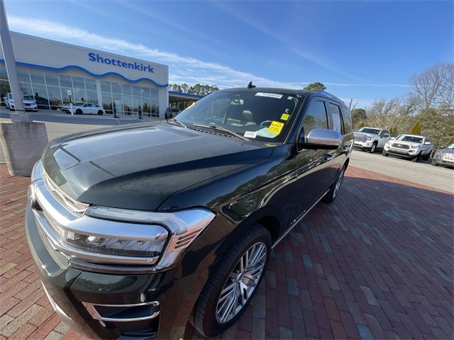 Used 2022 Ford Expedition Platinum image 7