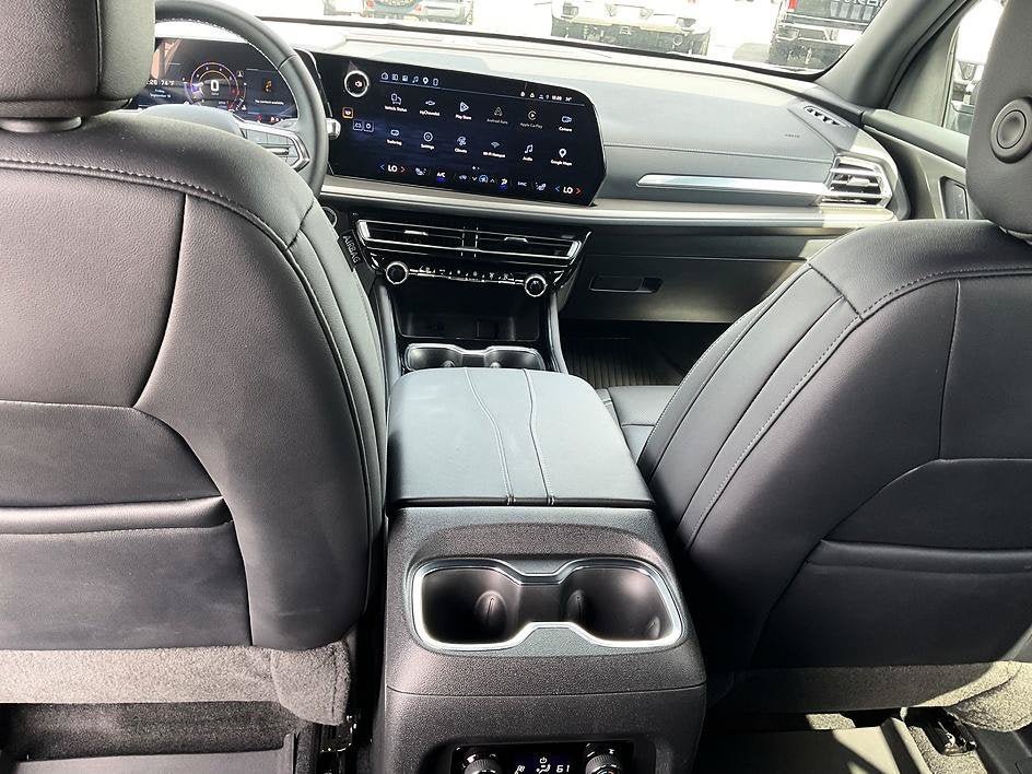 New 2026 Chevrolet Traverse LT w/ Driver Confidence Package AWD/4WD image 4
