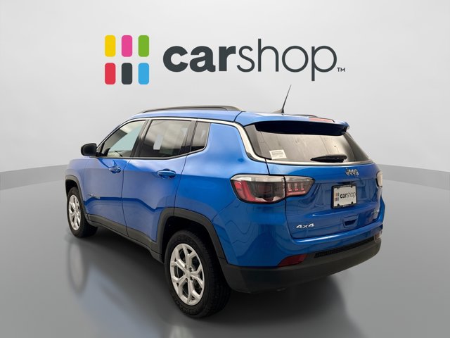 Used 2024 Jeep Compass Latitude AWD/4WD image 3