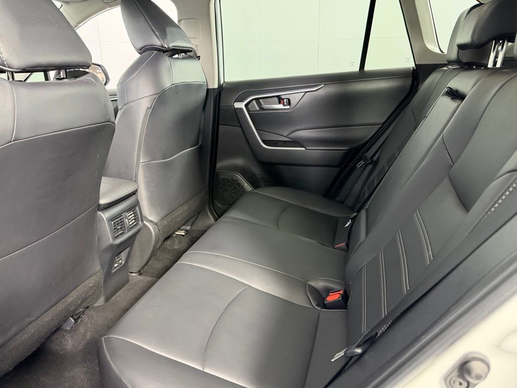 Used 2024 Toyota RAV4 XLE Premium image 23