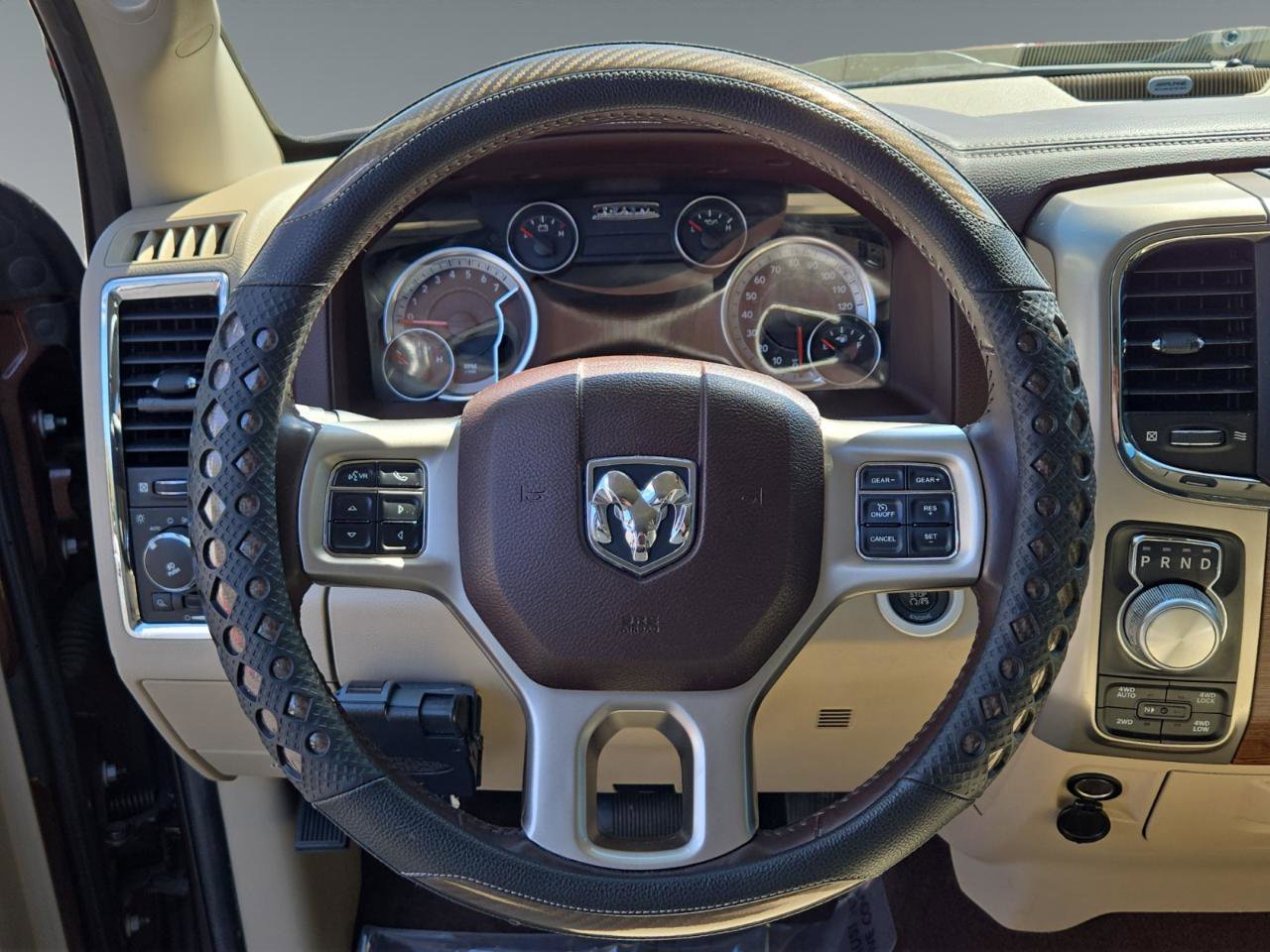 Used 2013 RAM 1500 Laramie w/ Convenience Group AWD/4WD image 11