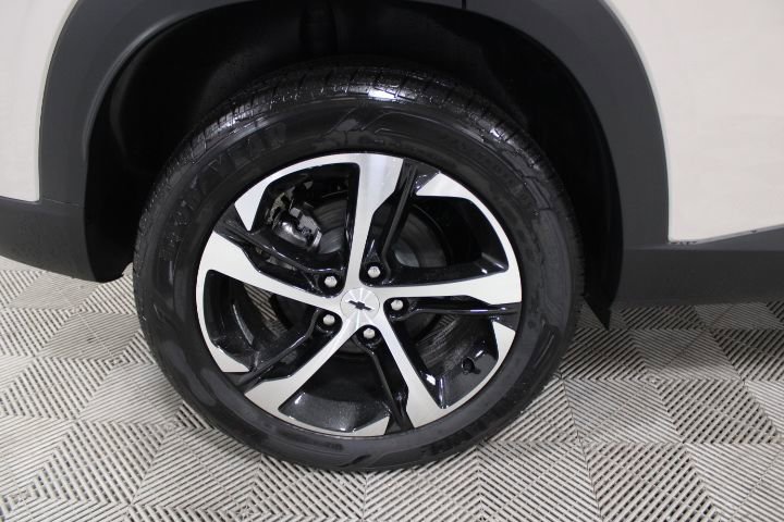 New 2026 Chevrolet Trax RS w/ Sunroof Package image 40