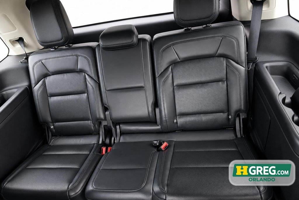 Used 2025 Lincoln Navigator Reserve AWD/4WD image 16