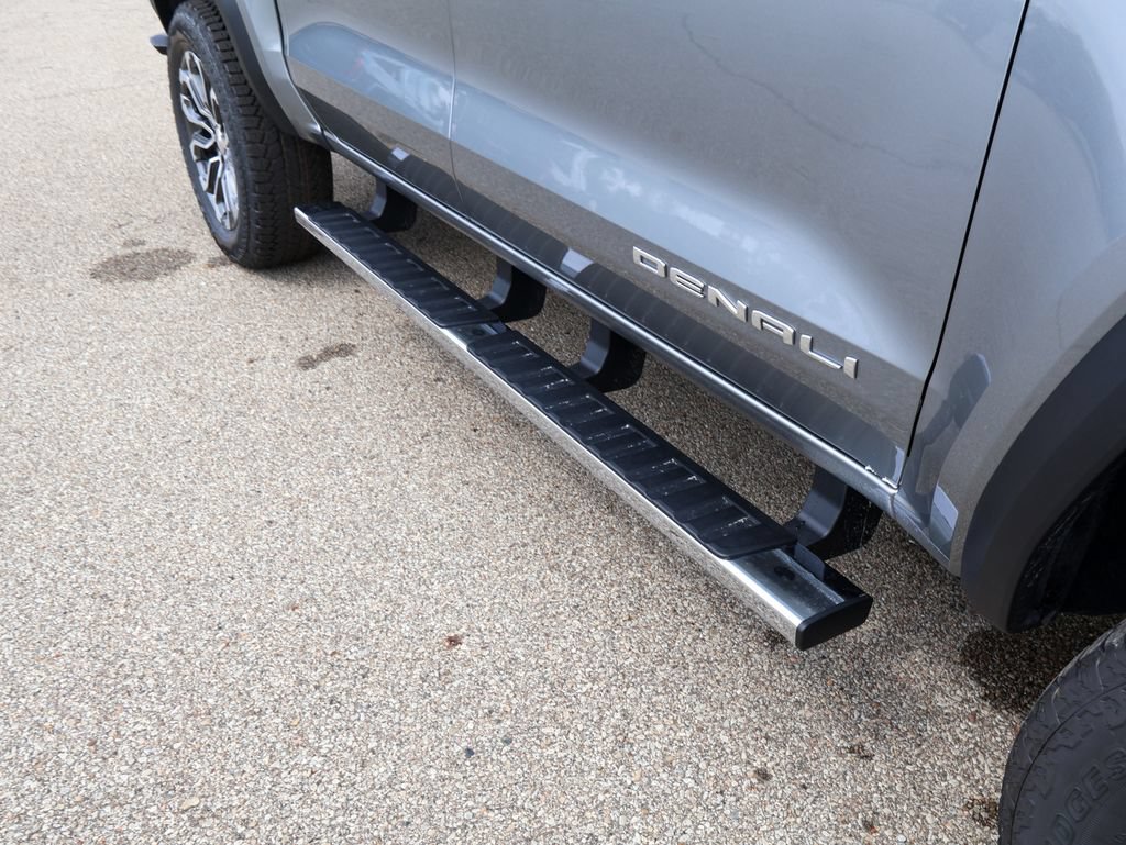 New 2026 GMC Canyon Denali w/ LPO, Black Badging Package AWD/4WD image 6