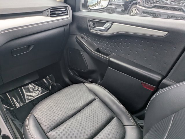 Used 2020 Ford Escape SEL image 14