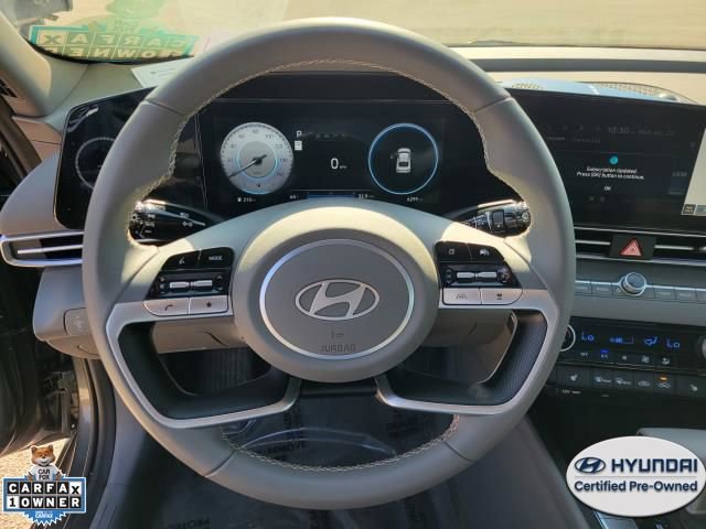 Used 2025 Hyundai Elantra SEL FWD image 19