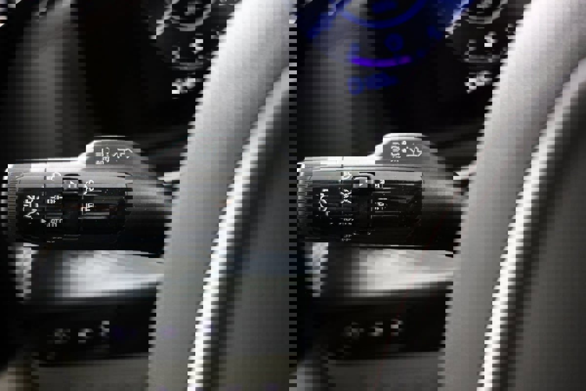 Used 2024 Kia Carnival SX Prestige image 26