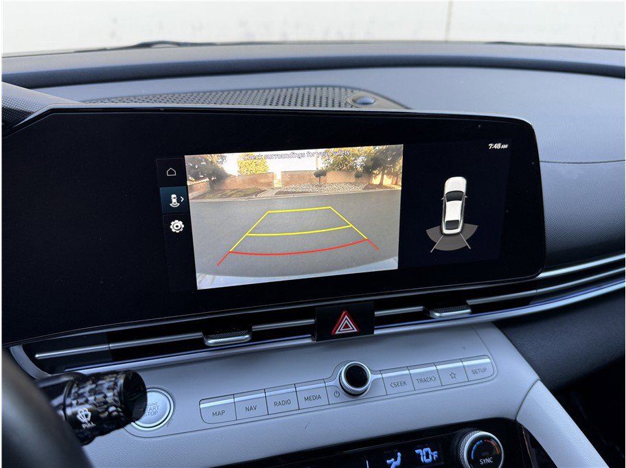 Used 2022 Hyundai Elantra Limited w/ Preferred Accessory Package image 20