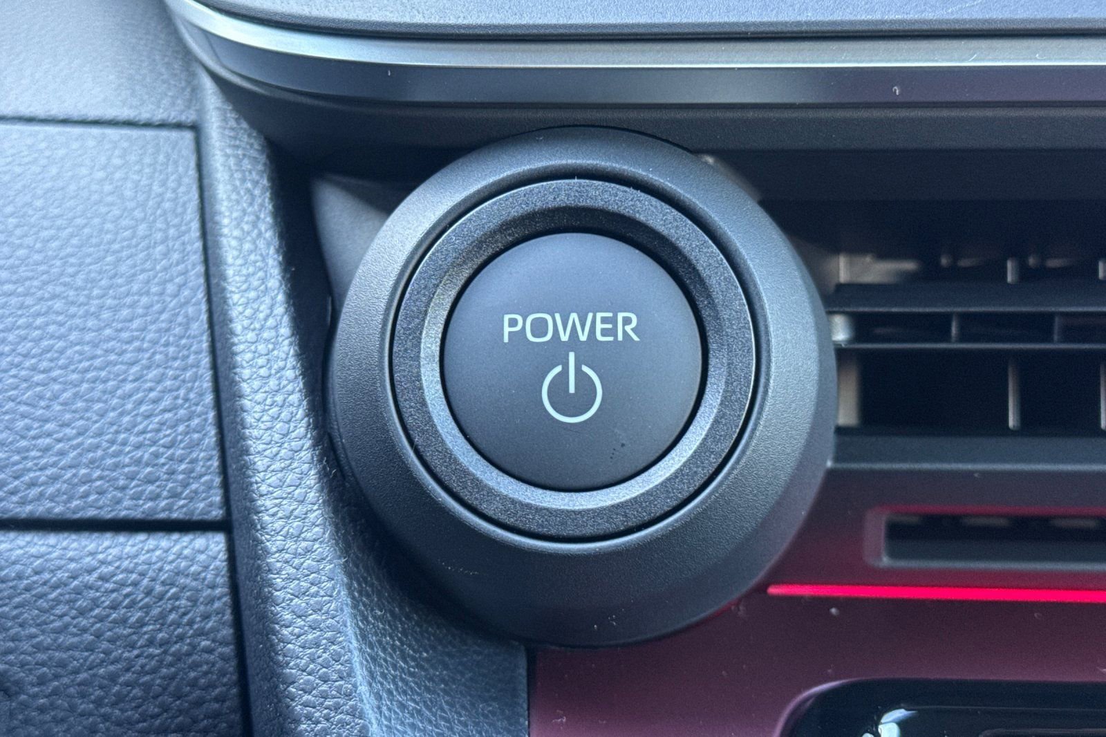 New 2026 Toyota Prius Plug-In Hybrid image 24