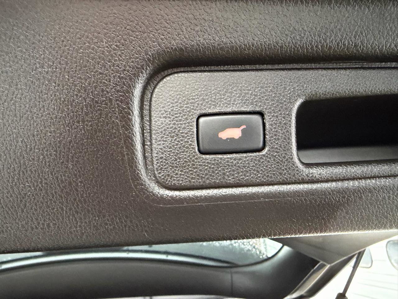 Used 2017 Acura RDX AWD w/ Technology Package image 14