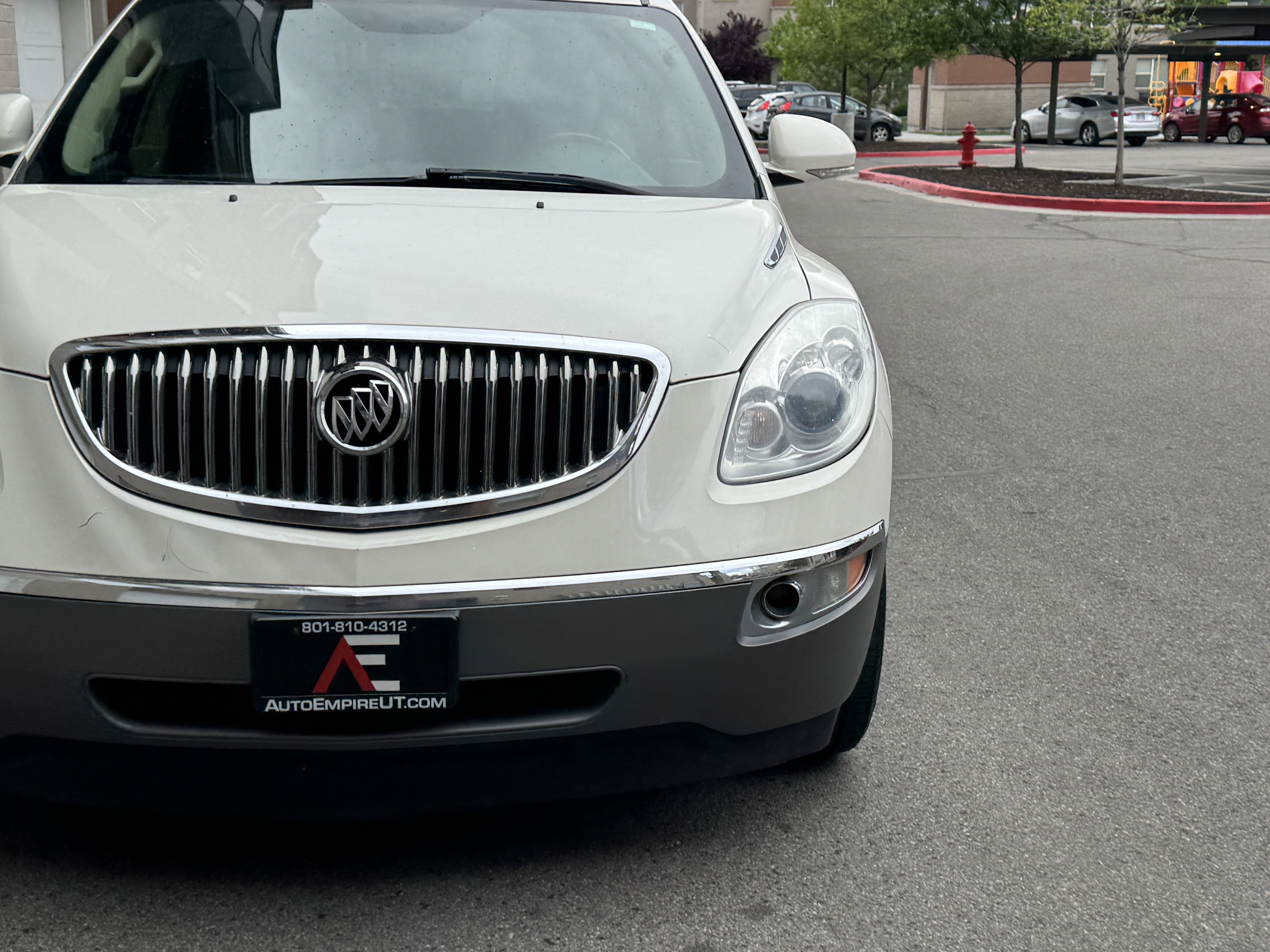 Used 2010 Buick Enclave CXL w/ Trailering Provision Package AWD/4WD image 11