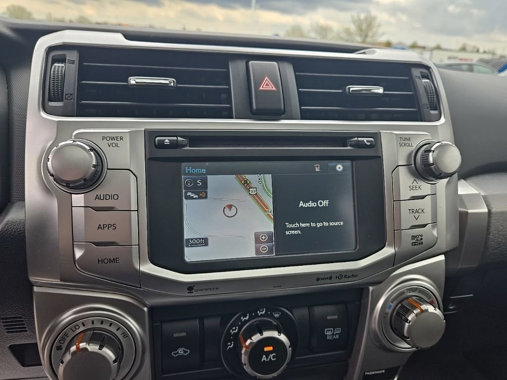 Used 2018 Toyota 4Runner SR5 Premium image 16