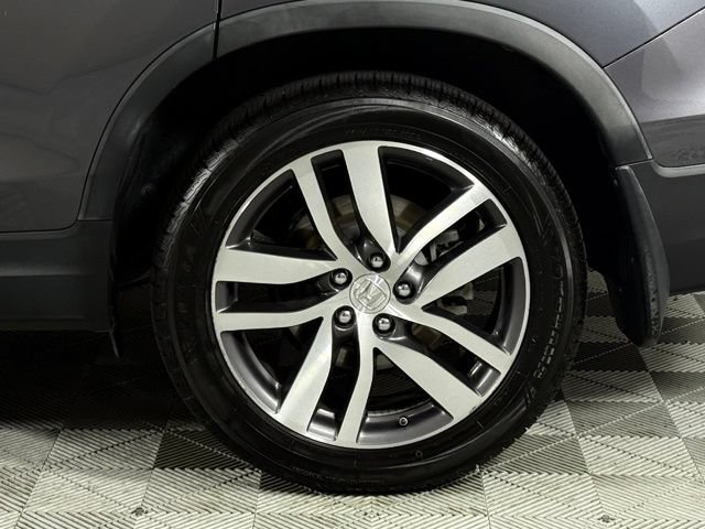 Used 2016 Honda Pilot Touring image 12