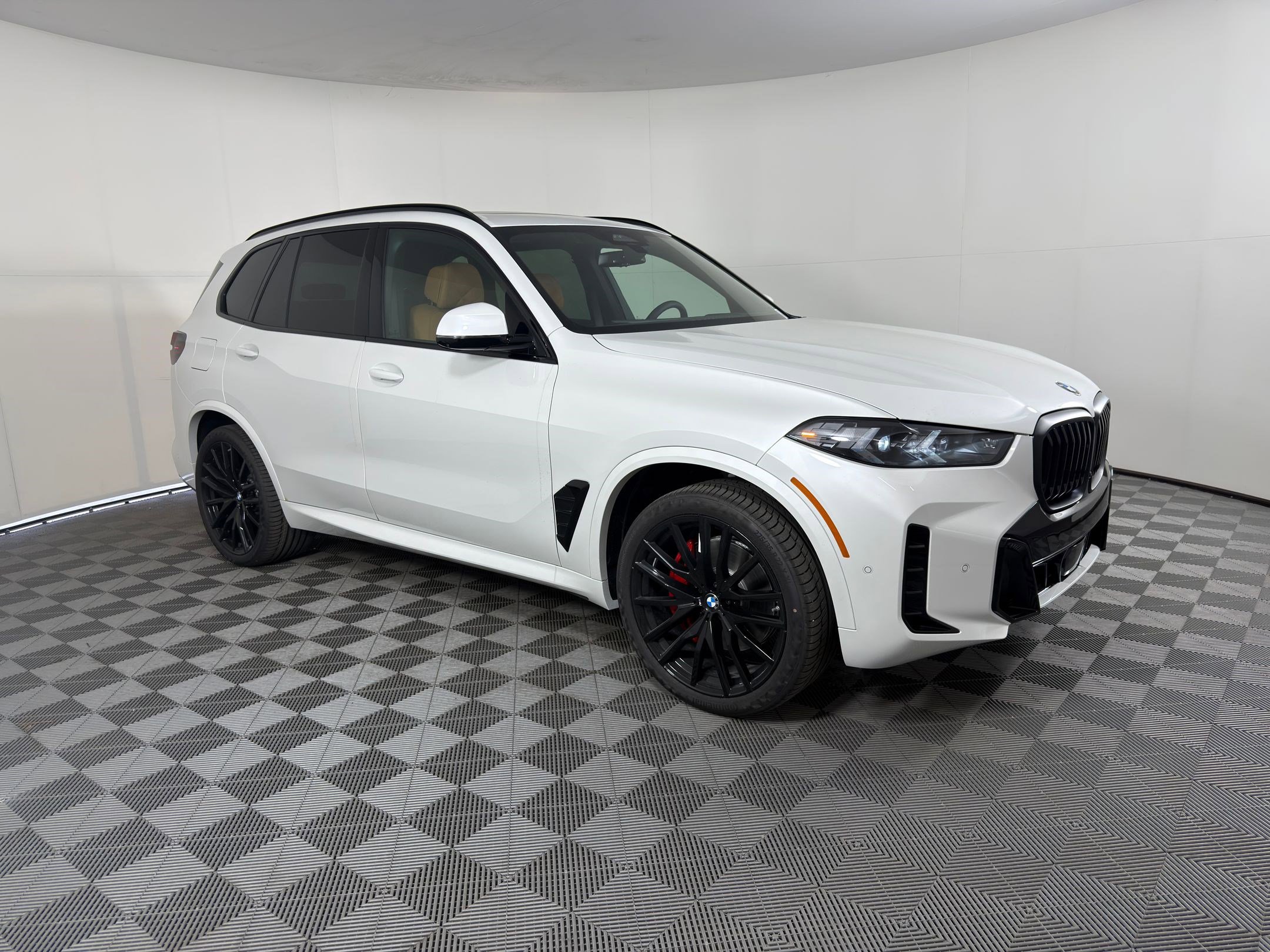New 2026 BMW X5 sDrive40i w/ M Sport Package image 7