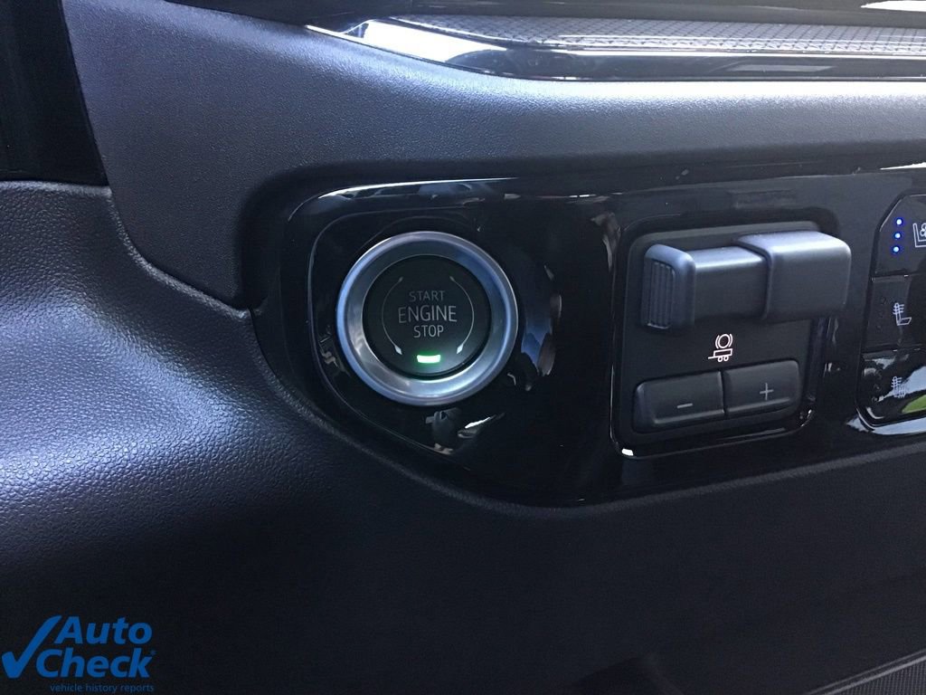Used 2025 Chevrolet Silverado 1500 ZR2 w/ Technology Package image 49