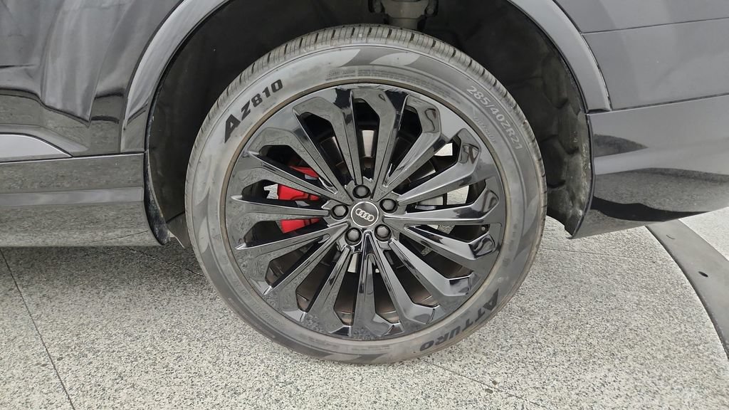 Used 2018 Audi Q7 3.0T Prestige w/ Prestige Package AWD/4WD image 16