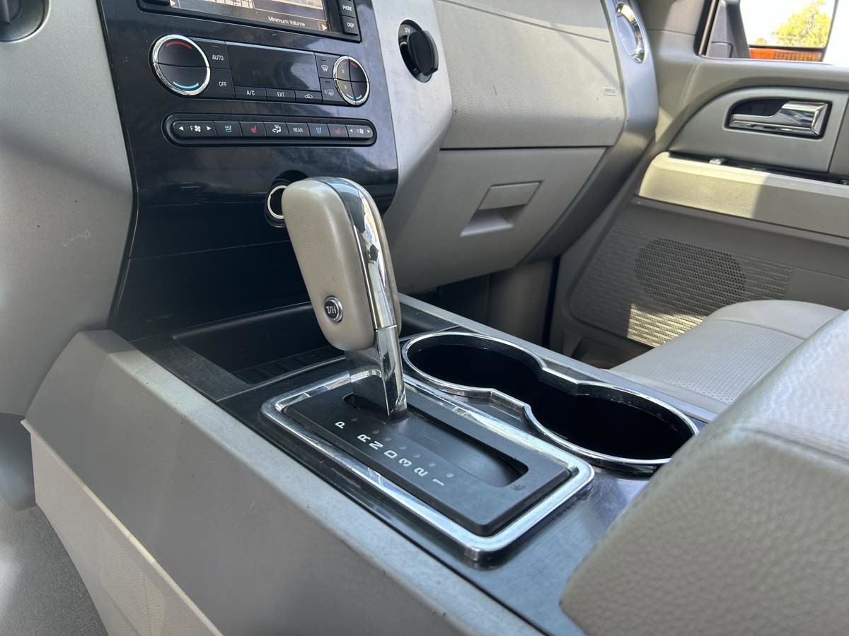 Used 2011 Ford Expedition EL Limited w/ 301A Rapid Spec Order Code image 19