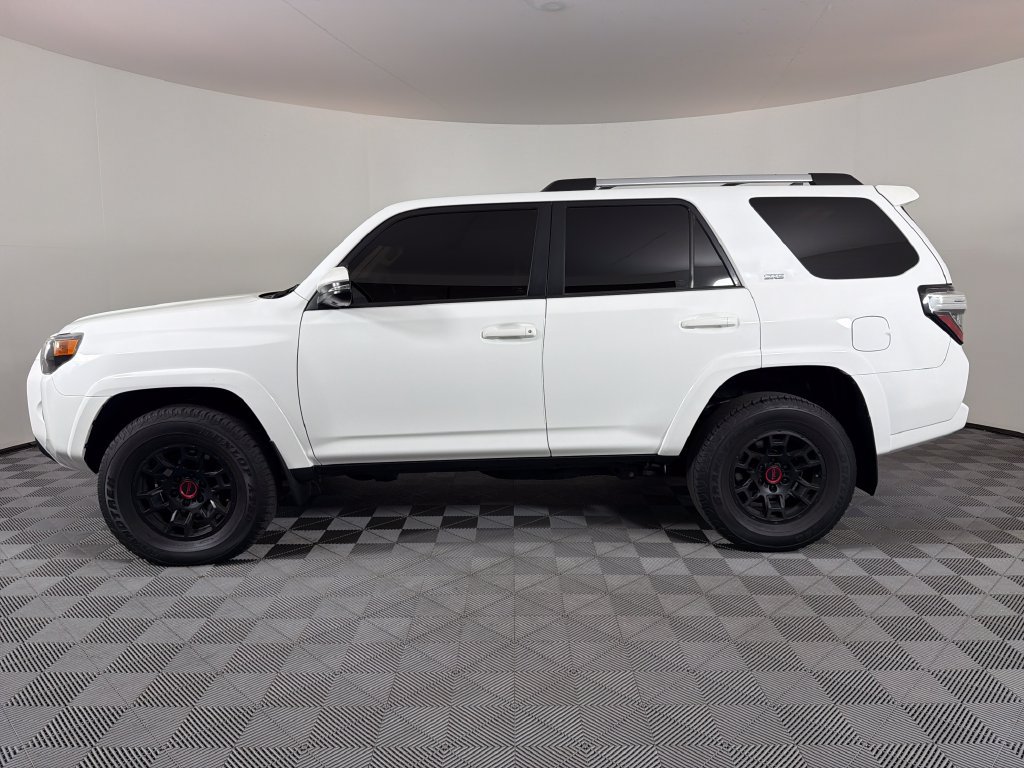 Used 2022 Toyota 4Runner SR5 Premium w/ TRD Black Wheel Package (TMS) AWD/4WD image 6