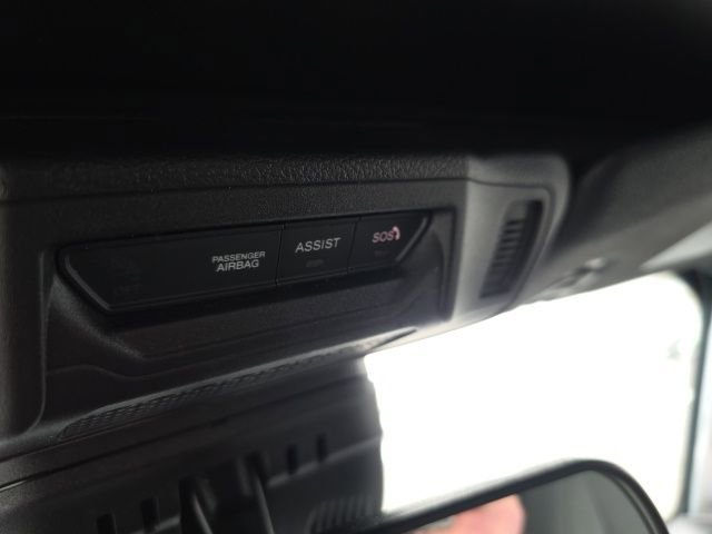 Used 2025 Jeep Wrangler Unlimited Sahara w/ Safety Group image 32