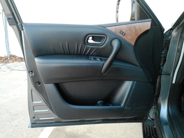 Used 2023 Nissan Armada SL w/ Captain's Chairs Package image 15