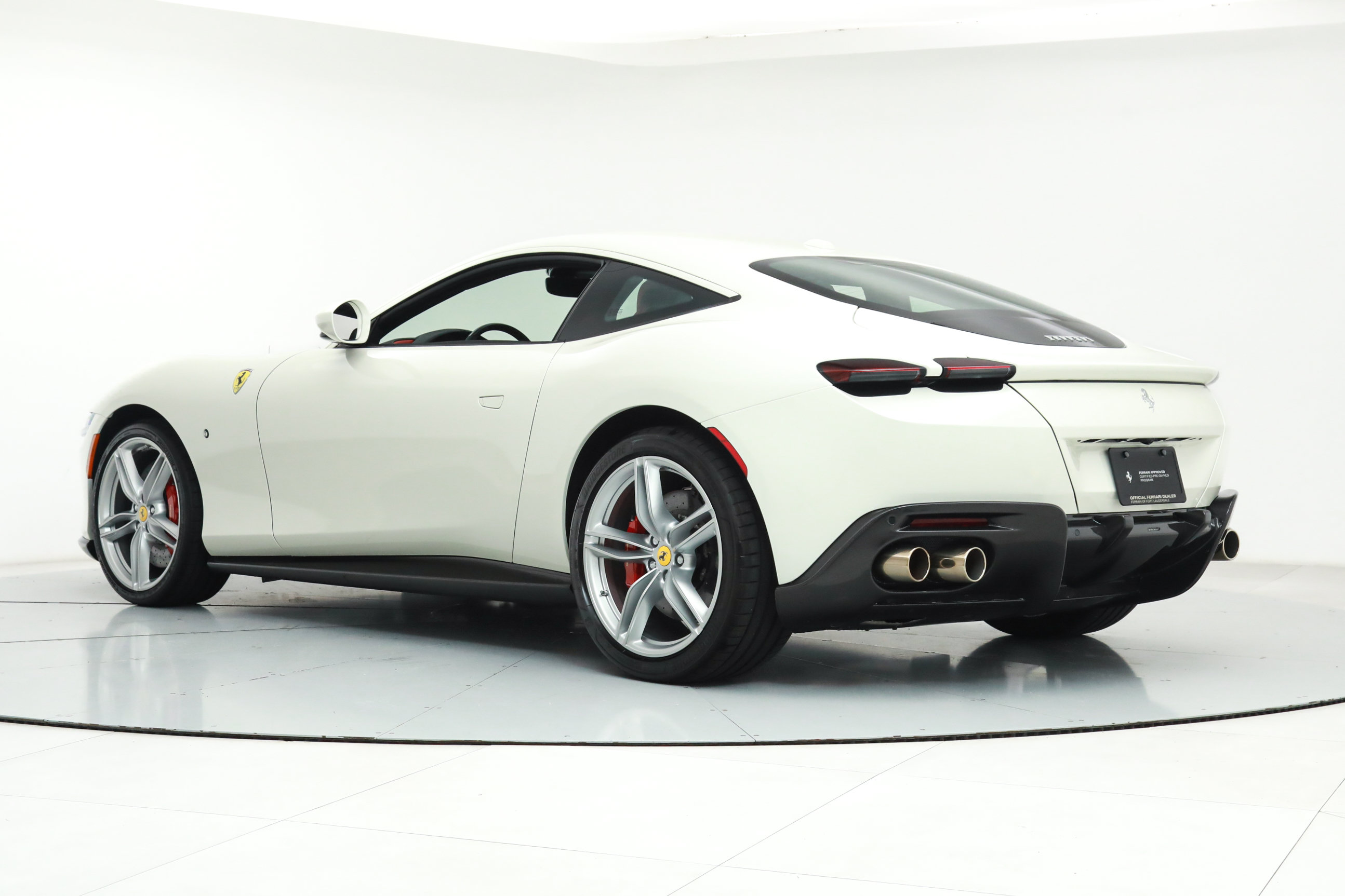 Certified 2024 Ferrari Roma RWD image 7