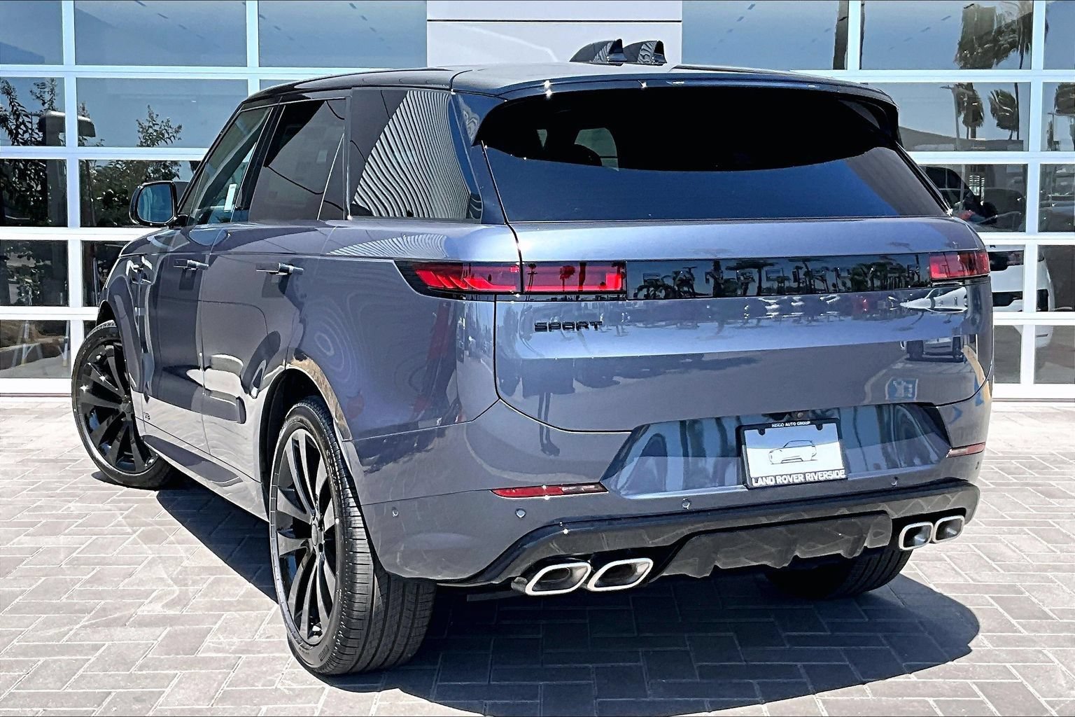 New 2026 Land Rover Range Rover Sport Dynamic SE AWD/4WD image 3