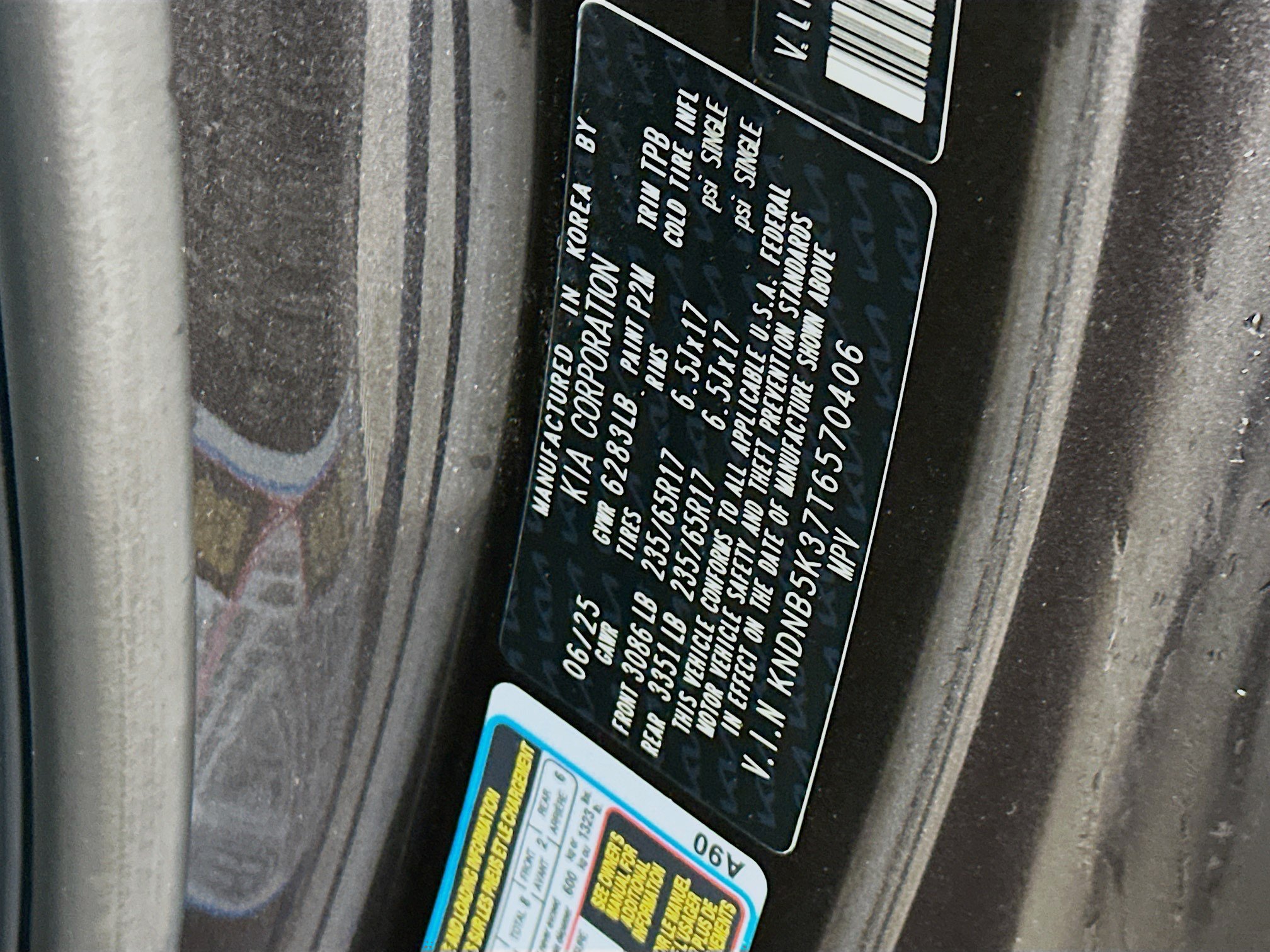 Used 2026 Kia Carnival FWD image 12
