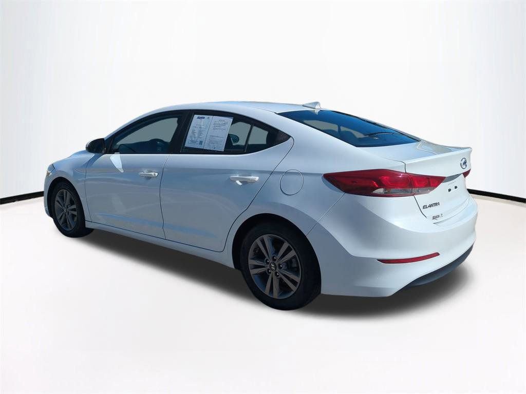Used 2018 Hyundai Elantra SEL w/ Cargo Package image 7