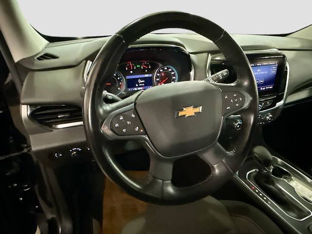Used 2021 Chevrolet Traverse LT image 12