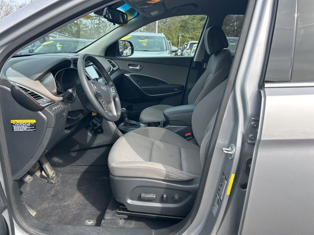 Used 2019 Hyundai Santa Fe XL SE image 13