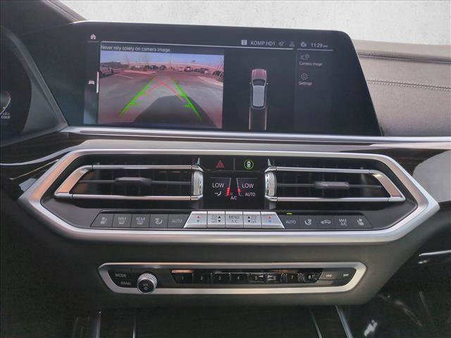 Used 2021 BMW X5 M50i image 15