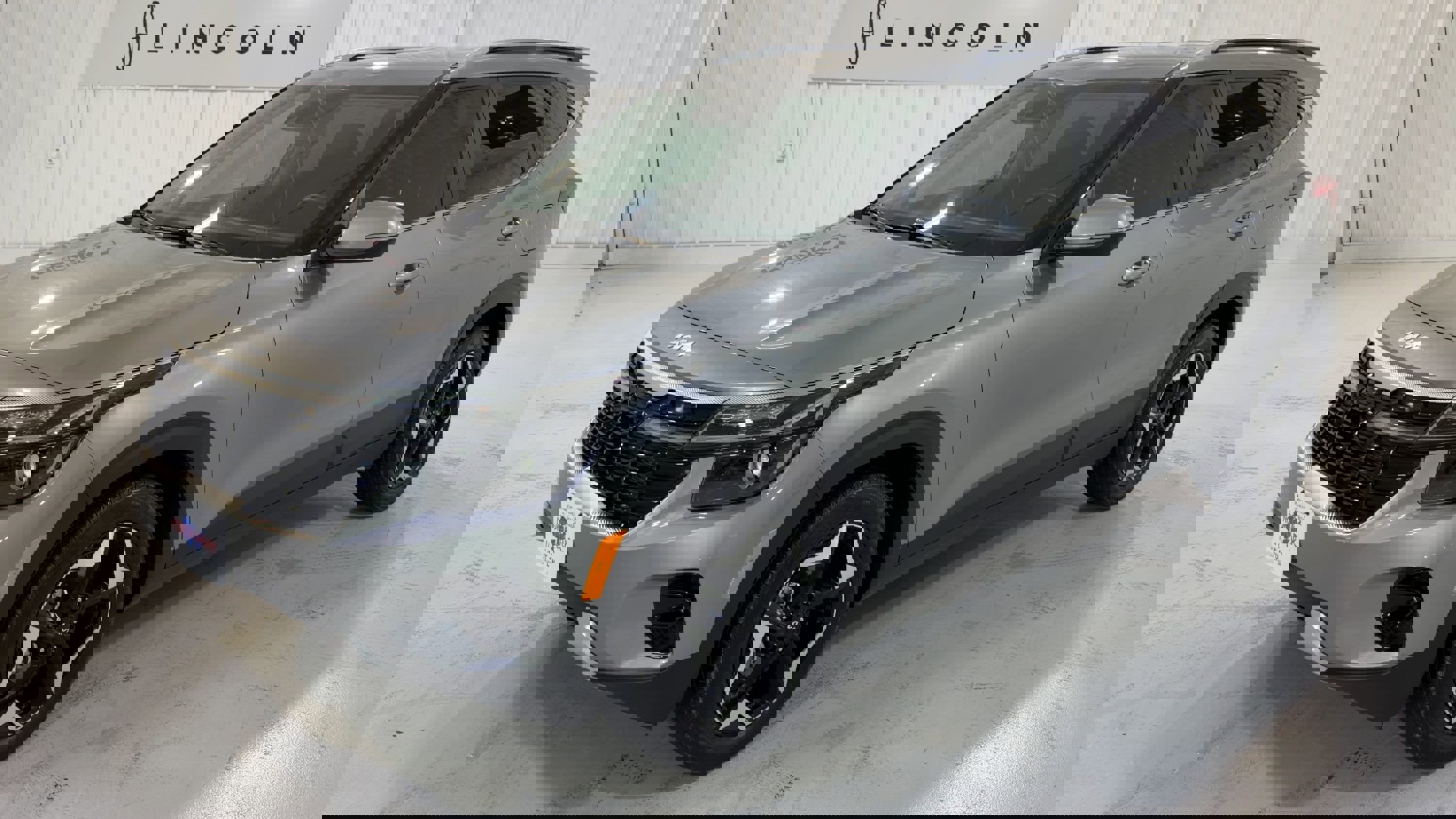 Used 2024 Kia Seltos EX image 5