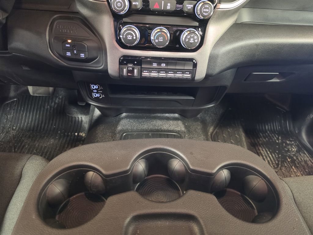 New 2026 RAM 5500 Tradesman w/ Chrome Appearance Group AWD/4WD image 21
