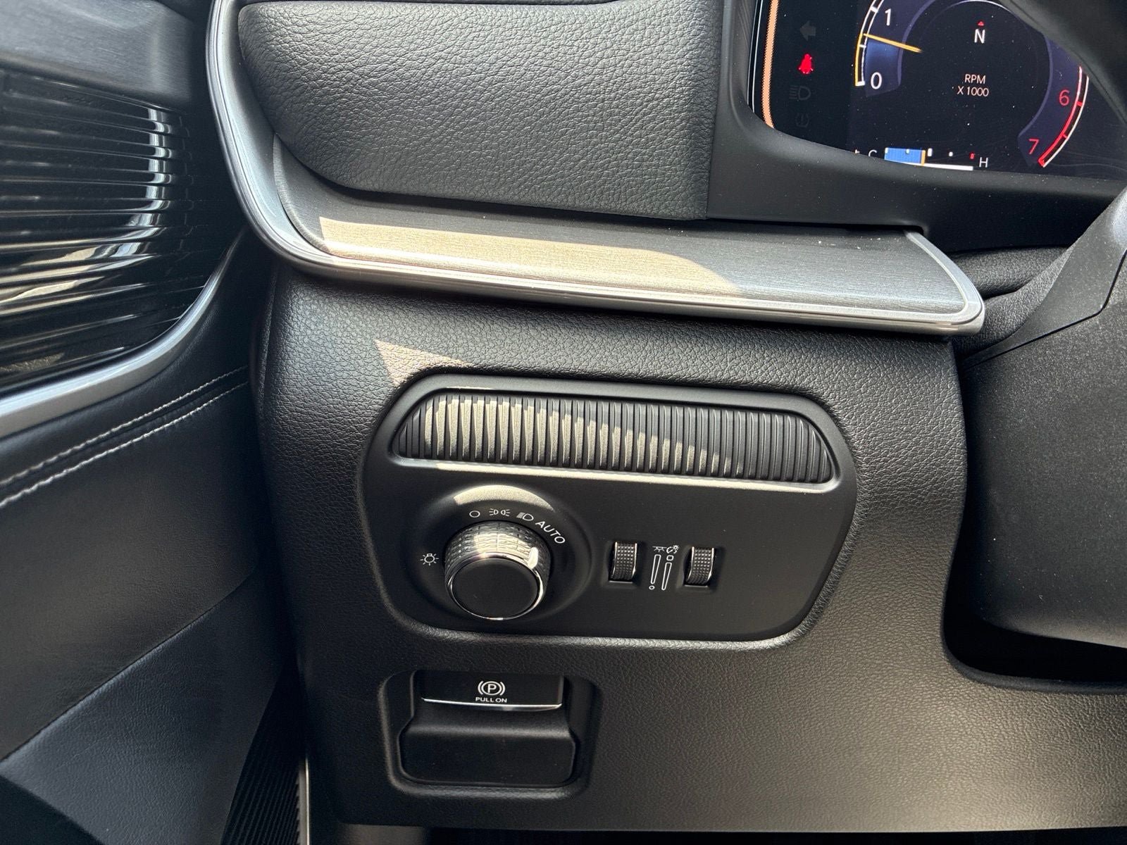 New 2026 Jeep Grand Wagoneer L Limited AWD/4WD image 33