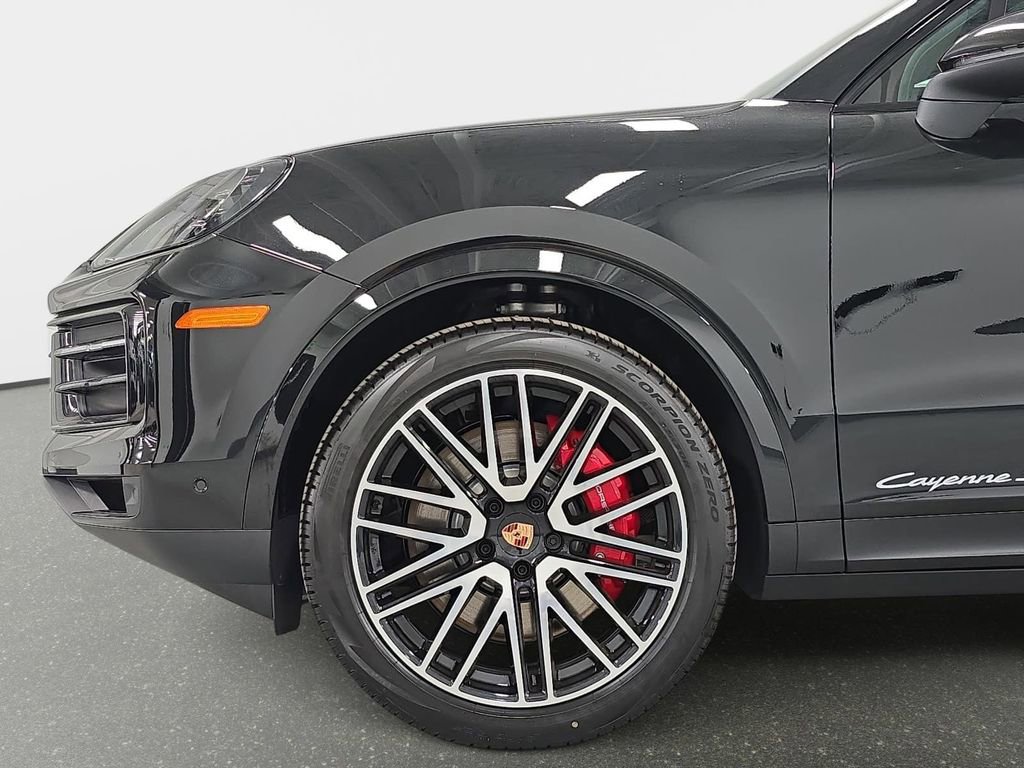 New 2026 Porsche Cayenne S AWD/4WD image 10