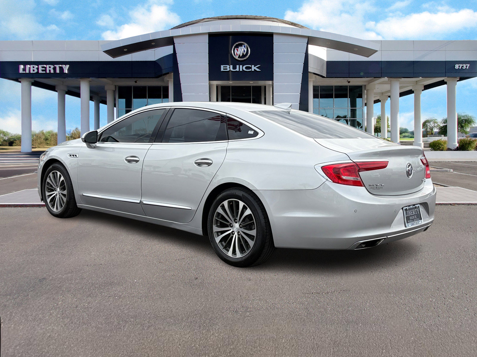 Used 2017 Buick LaCrosse Premium w/ Sun and Shade Package image 5