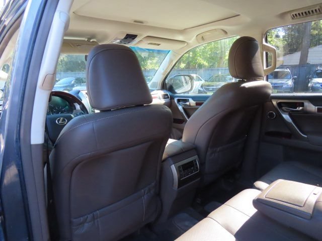 Used 2016 Lexus GX 460 Luxury AWD/4WD image 16