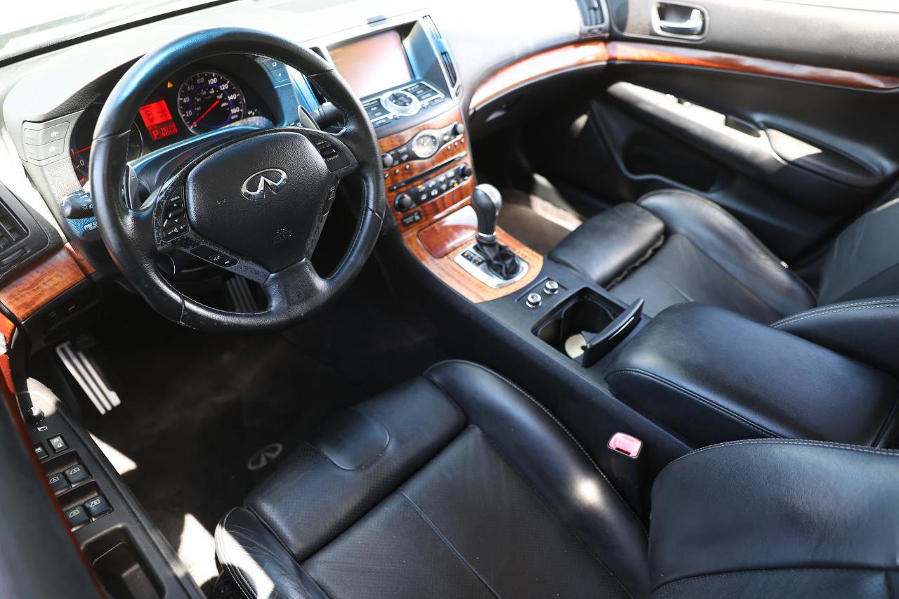 Used 2009 INFINITI G37 Journey w/ Premium Pkg image 4