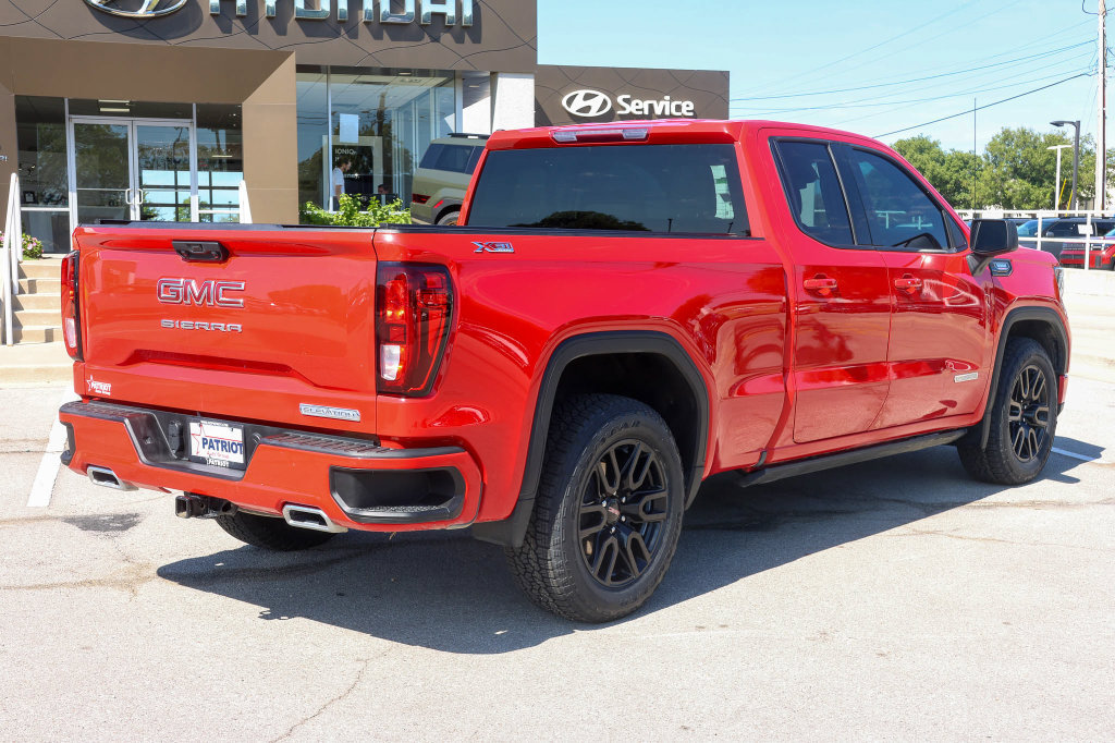 Used 2023 GMC Sierra 1500 Elevation w/ X31 Off-Road Package AWD/4WD image 3