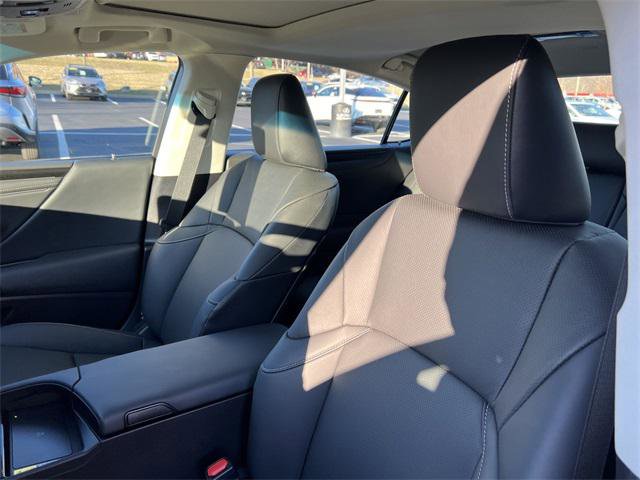 Certified 2025 Lexus ES 300h 300h image 9