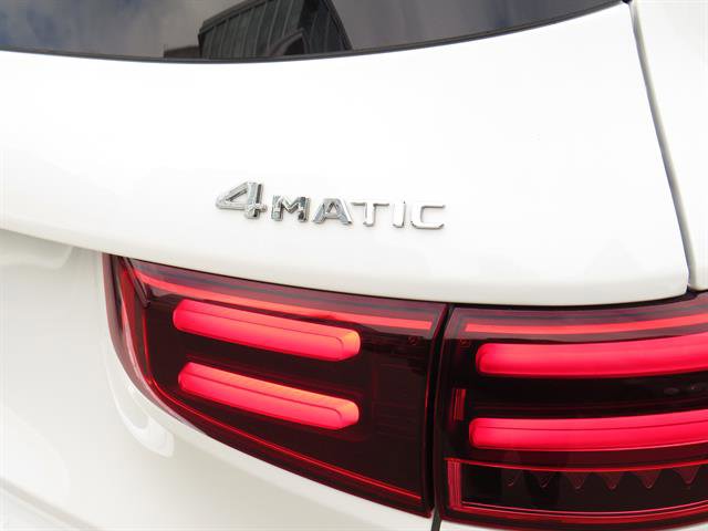 Used 2025 Mercedes-Benz GLB 250 4MATIC image 27