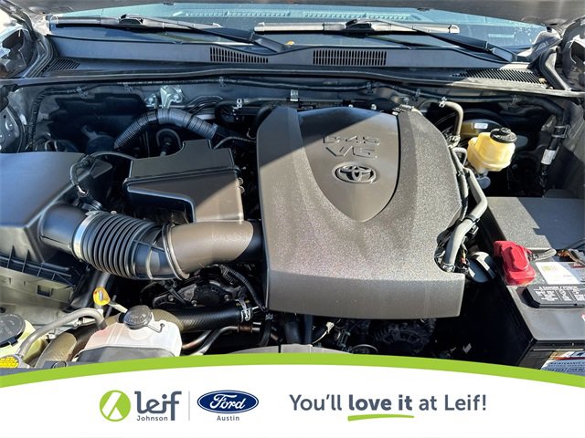 Used 2016 Toyota Tacoma SR5 w/ Towing Package image 22