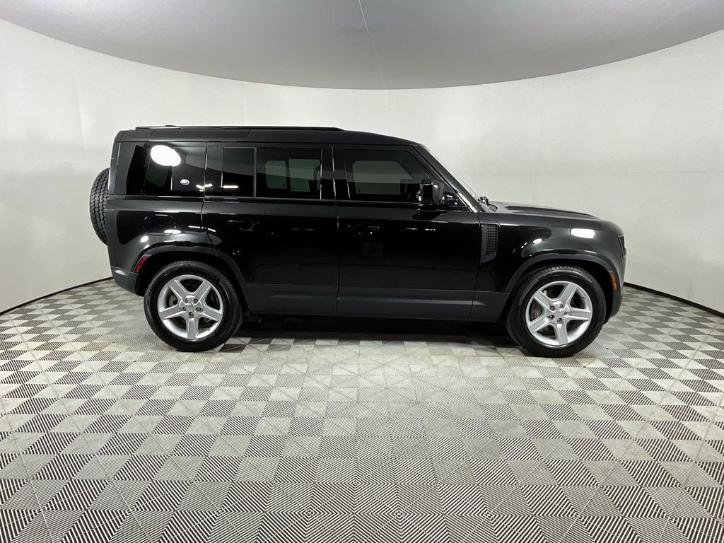 Used 2021 Land Rover Defender 110 SE image 5
