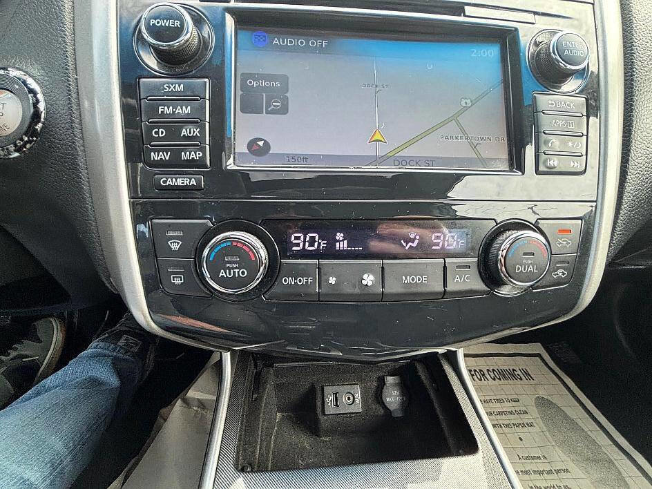 Used 2014 Nissan Altima 3.5 SL w/ Technology Package image 24