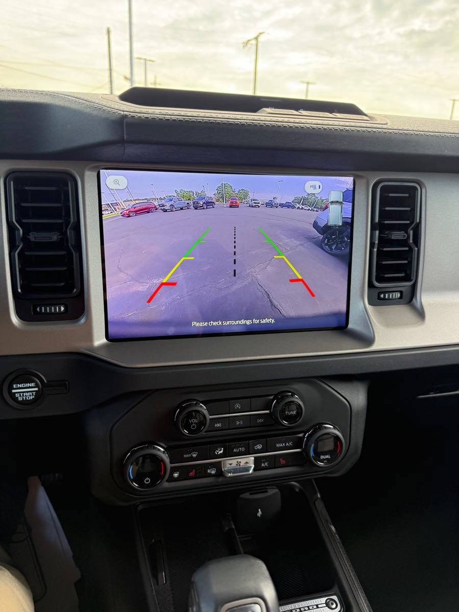 Used 2025 Ford Bronco Outer Banks AWD/4WD image 19